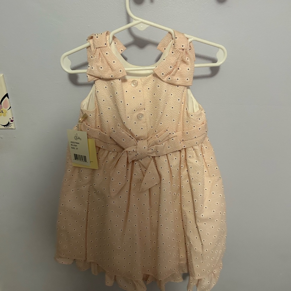 Spring Easter Dress 🎃👻 - Picture 2 of 4